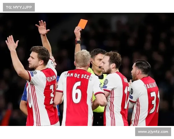 埃因霍温青年队与阿贾克斯青年队的主要区别分析与比较